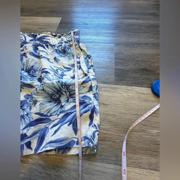 H&M Women’s Blue and Cream Linen Blend Hawaiian Floral Flowy Shorts Size XL - Picture 7 of 9